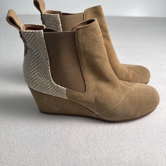 Toms Tan Wear Good Wedge Boots Suede Tops Womans Size 11 Soft Excellent - Picture 1 of 10